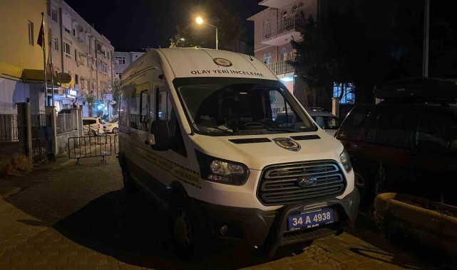 Büyükçekmece'de kar maskeli iki kişi, girdikleri evin sahibini silahla öldürdü