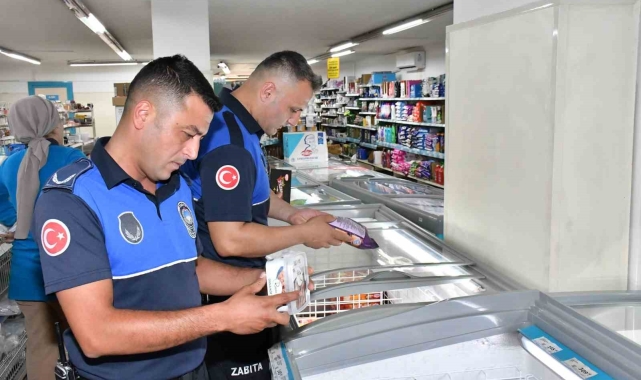 Büyükşehir Zabıtasından zincir marketlere sıkı denetim