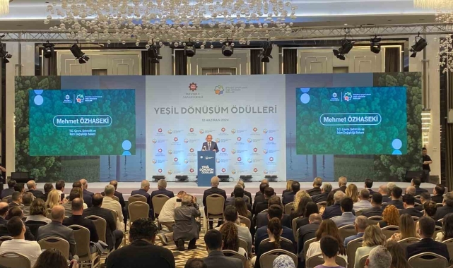Çevre, Şehircilik ve İklim Değişikliği Bakanı Mehmet Özhaseki, Yeşil Dönüşüm Ödül Töreni'nde konuştu