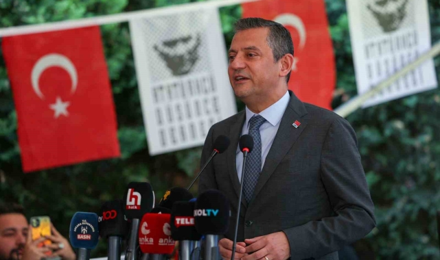 CHP lideri Özel: "Türkiye'yi yönetme vakti dedirtecek ve ellerindeki anahtar önümüzdeki dönem CHP iktidarının anahtarıdır"