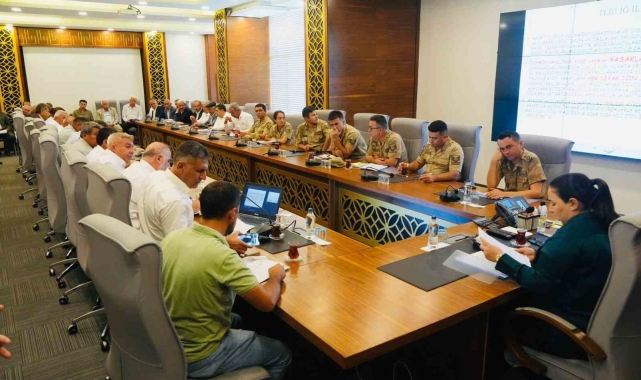 Cizre'de "Anız yangınları ile mücadele" toplantısı