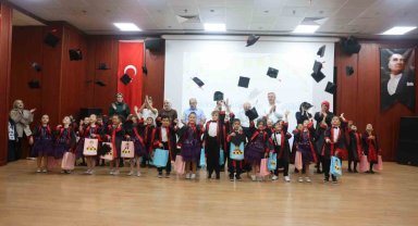 Çocuk kulüplerinde karne heyecanı yaşandı