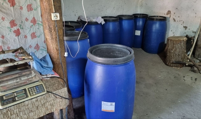 Çorum'da yaklaşık 3 bin bin litre sahte içki ele geçirildi