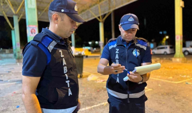 Çorum zabıtasından, temizlik kurallarına uymayan pazarcı esnafına ceza