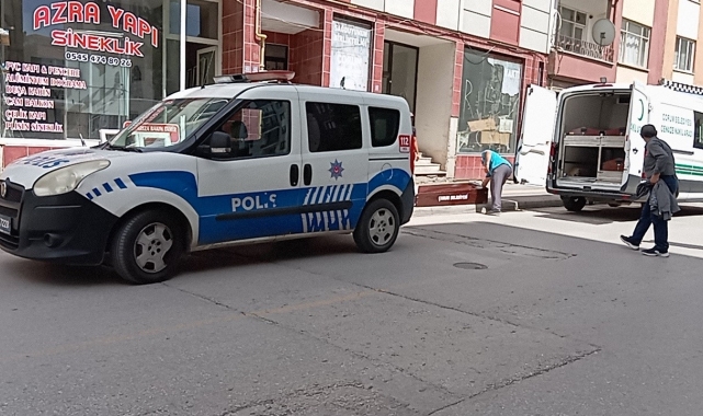 Çorum'da bir genç evinde ölü bulundu