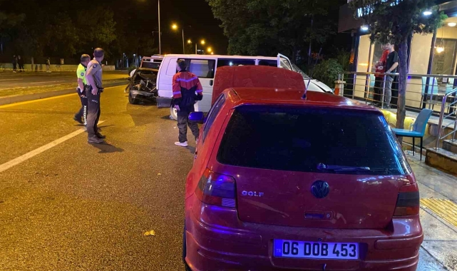 Çubuk'ta trafik kazası: 3 yaralı