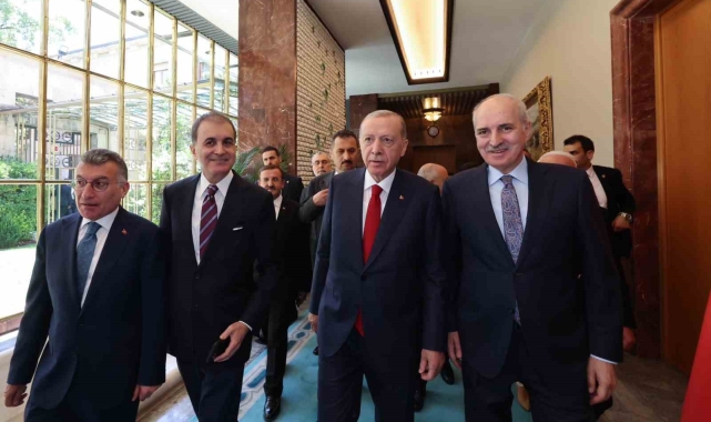 Cumhurbaşkanı Erdoğan, TBMM Başkanı Kurtulmuş'u ziyaret etti