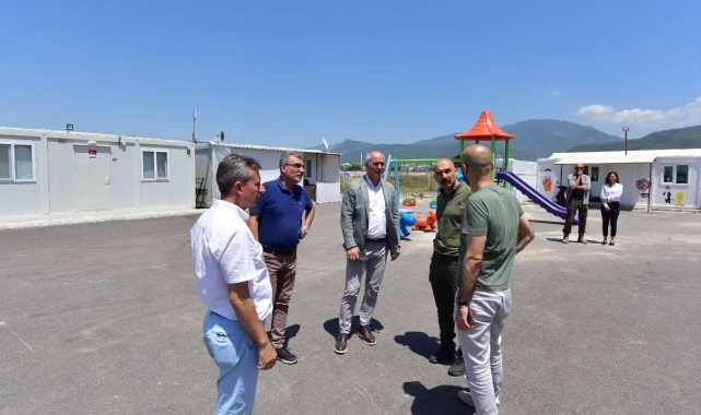 Depremzedeler için çok amaçlı açık alan spor sahaları yapılacak