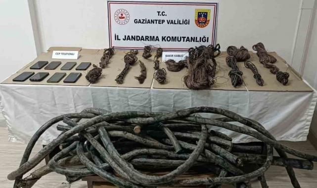 Devlet kurumundan 5 milyon liralık kablo vurgununa jandarma darbesi