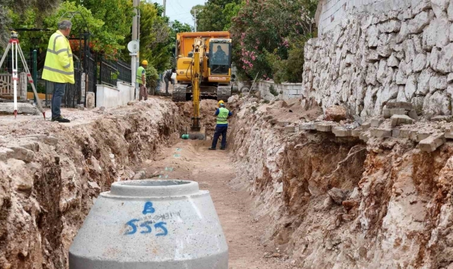 Didim'de altyapı çalışmaları son sürat devam ediyor