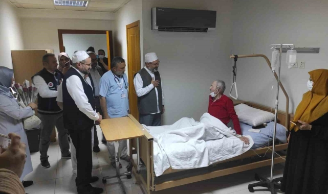 Diyanet Hastanesi Mekke'de hacıların imdadına yetişiyor