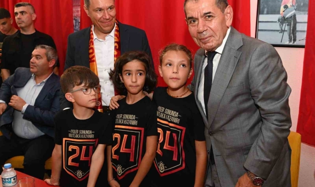 Dursun Özbek: "Milli takımın morale ihtiyacı var"