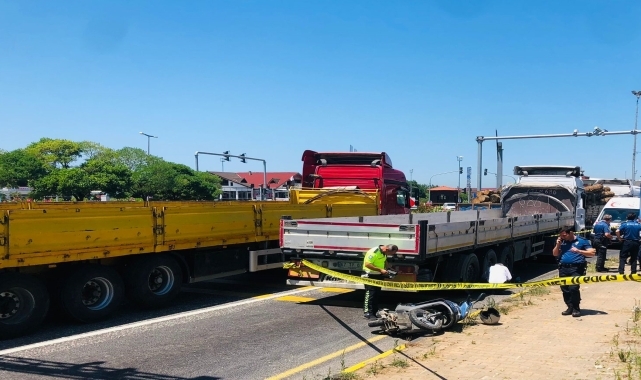 Düzce'de tırla çarpışan motosikletteki 1 kişi öldü