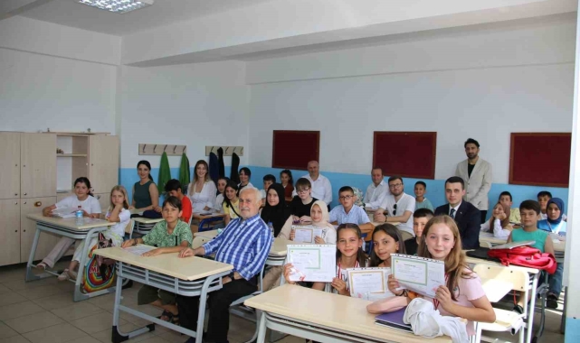 Düzce'de 73 bin 700 öğrenci karne aldı