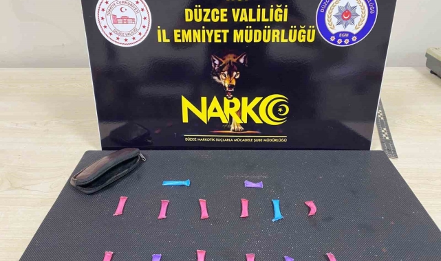Düzce'de yakalanan uyuşturucu satıcısı tutuklandı
