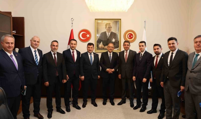 Düzce'deki yatırımlar Bakan Özhaseki ile görüşüldü
