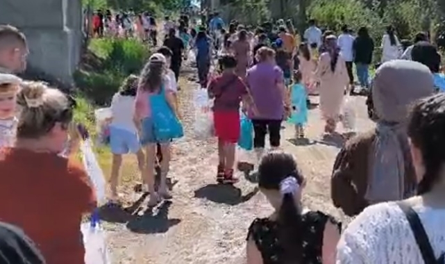 Edirne'de çocukların asırlık şeker toplama geleneği sürüyor