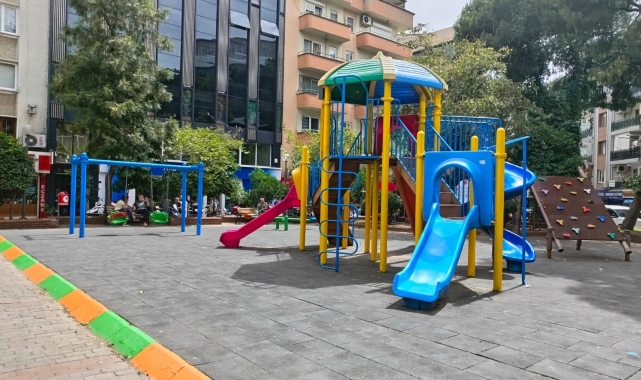 Efeler'in parkları yaz tatiline hazır