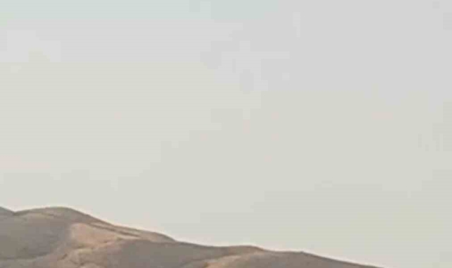 Elazığ'da yamaç paraşütü yapan şahıs, ani rüzgar nedeni ile sürüklenerek göle düştü