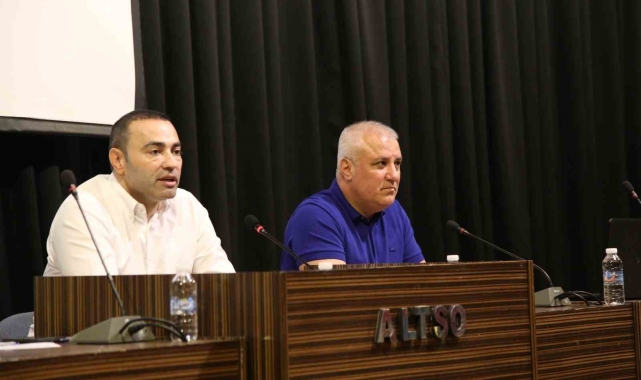 Emlak ve inşaat sektörünün sorunları ve çözüm önerileri konuşuldu