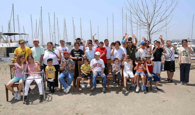 Engelli çocuk ve gençlerin yelkenli heyecanı