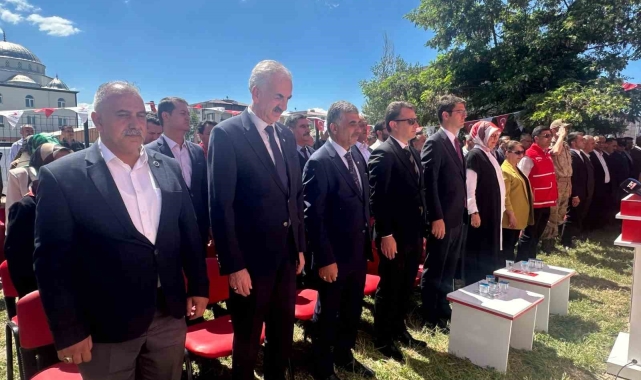 Erciş'te Kızılay Sosyal Destek Merkezi açıldı