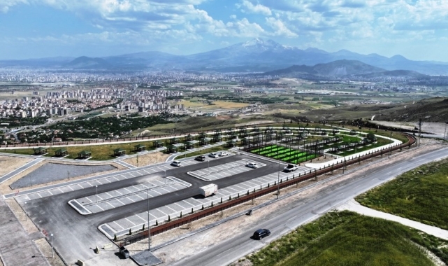 Erkilet Millet Bahçesi'nde çalışmalar aralıksız sürüyor