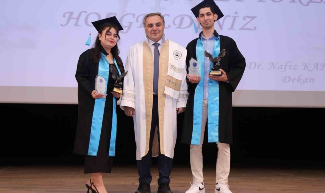 ERÜ Havacılık ve Uzay Bilimleri Fakültesi yeni mezunlarını verdi