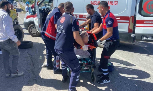 Erzincan'da trafik kazası: 2 yaralı