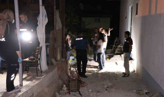 Eski eşi ve birlikte yaşadığı kişiyi pompalı tüfekle öldürdü