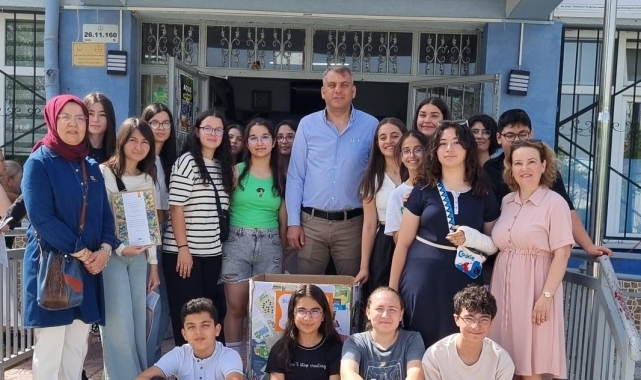Eskişehir Mehmet Gedik Ortaokulu öğrencilerinden 'Kâğıdın Yolculuğu' adlı 'eTwinning' projesi yoğun ilgi gördü