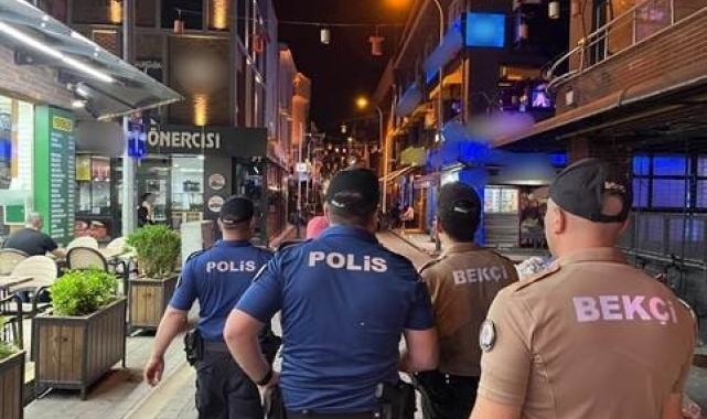 Eskişehir polisinin Barlar Sokağı denetimleri sürüyor