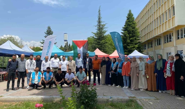 Eskişehir'de Filistin halkı için hayır pazarı düzenlendi