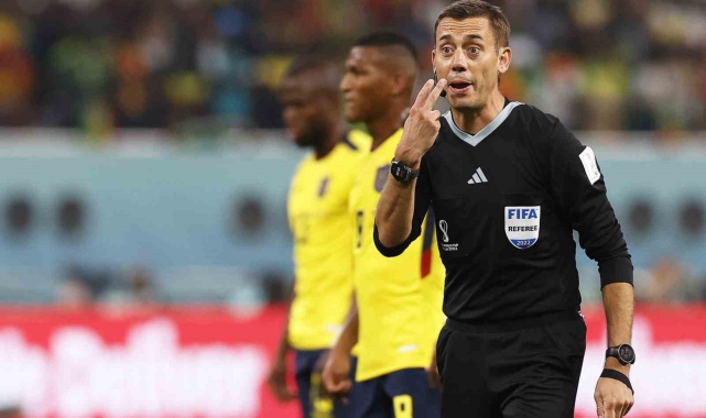 EURO 2024'ün açılış maçında Fransız hakem Clement Turpin düdük çalacak