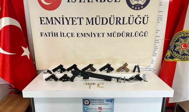 Fatih&#039;te silah ticareti yapan bakkala operasyon