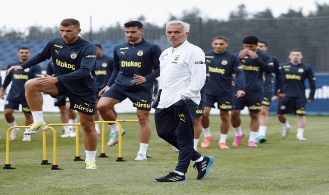 Fenerbahçe, yeni sezon hazırlıklarına devam etti