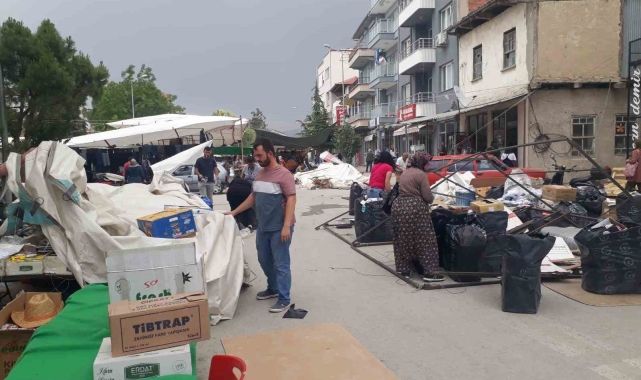 Fırtına pazarın altını üstüne getirdi