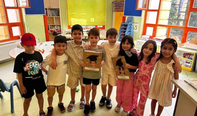 Gaziantep Kolej Vakfı'nda karne coşkusu