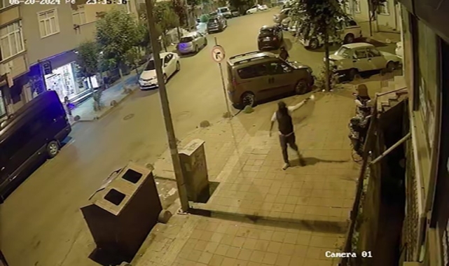 Gaziosmanpaşa'da iş yerine garip silahlı saldırı: O anlar kamerada
