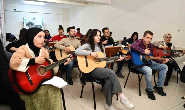 Gençlik Merkezleri'nden 456 bin 222 genç yararlandı