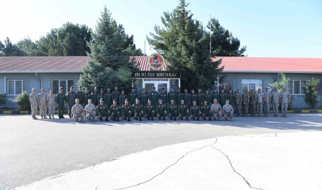 Genelkurmay Başkanı Orgeneral Gürak F-4 savaş uçağı ile uçtu