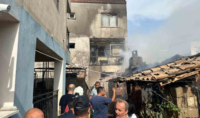 Germencik'te ev yangını