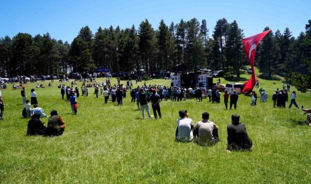 Güzelhisar Kalesi'nin varisleri yayla şenliğinde bir araya geldi