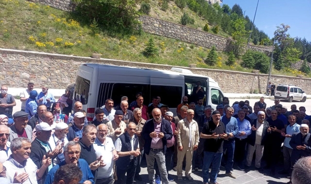Hacı adayları Bayburt'tan dualarla uğurlandı