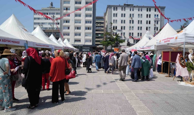 Halk eğitim kurslarında sergi zamanı