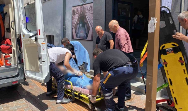 Hamamda düşerek başını çarpan 70 yaşındaki adam tüm müdahalelere rağmen kurtarılamadı