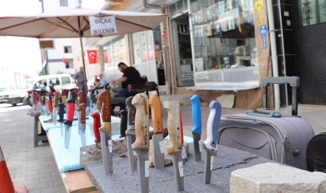 Havza'da bıçak bileme tezgahlarında yoğunluk yaşanıyor