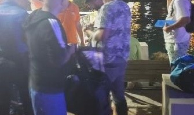 Haydarpaşa mendireğindeki kayalıklara tekne çarptı