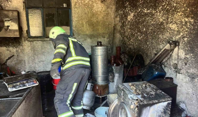 İş yeri yangını söndürüldü