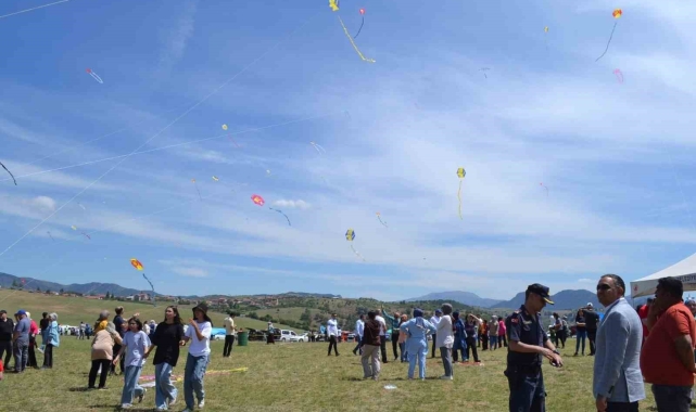 Isparta'da Uçurtma Şenliği düzenlendi